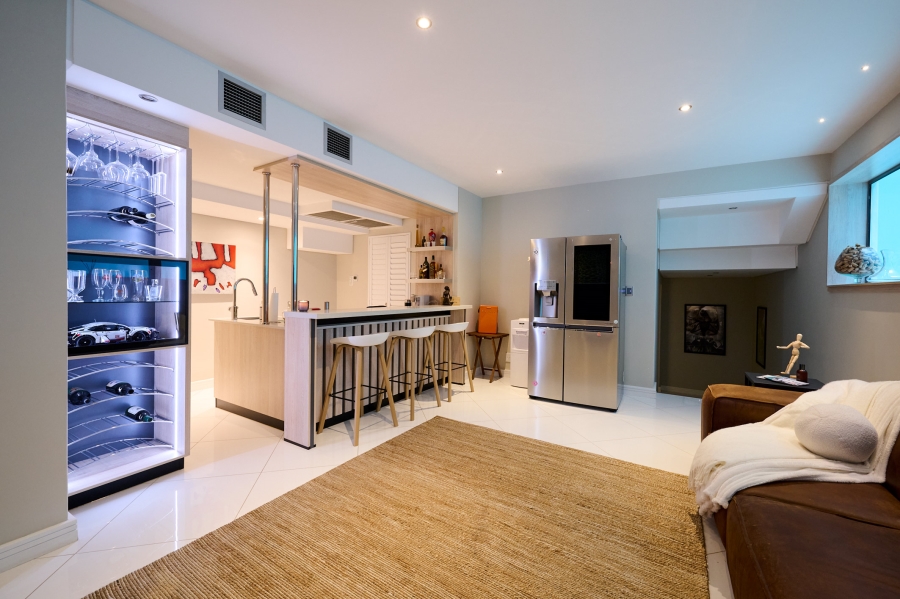 4 Bedroom Property for Sale in Waterfall Country Village Gauteng