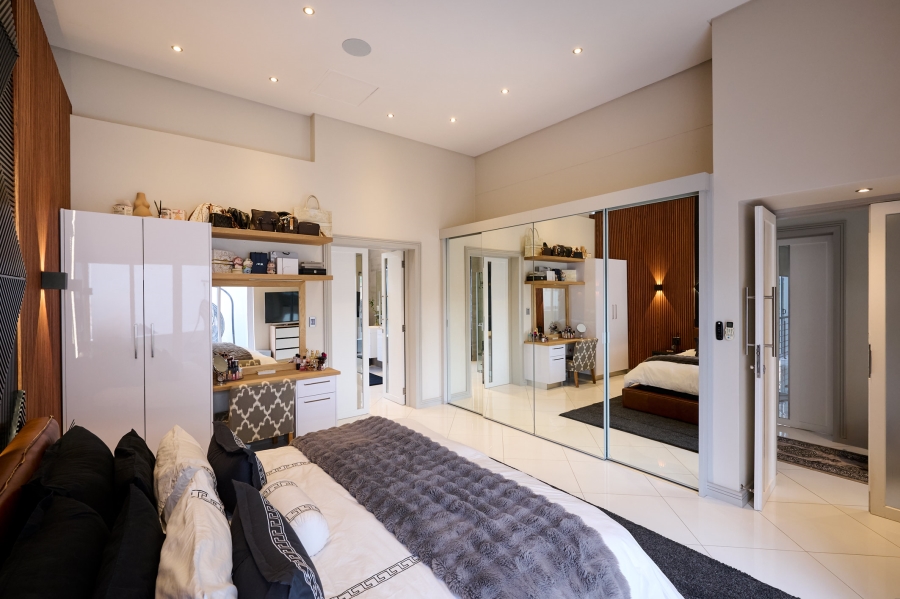 4 Bedroom Property for Sale in Waterfall Country Village Gauteng