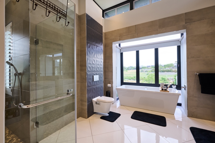 4 Bedroom Property for Sale in Waterfall Country Village Gauteng