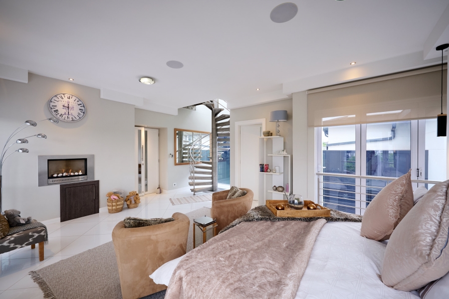 4 Bedroom Property for Sale in Waterfall Country Village Gauteng