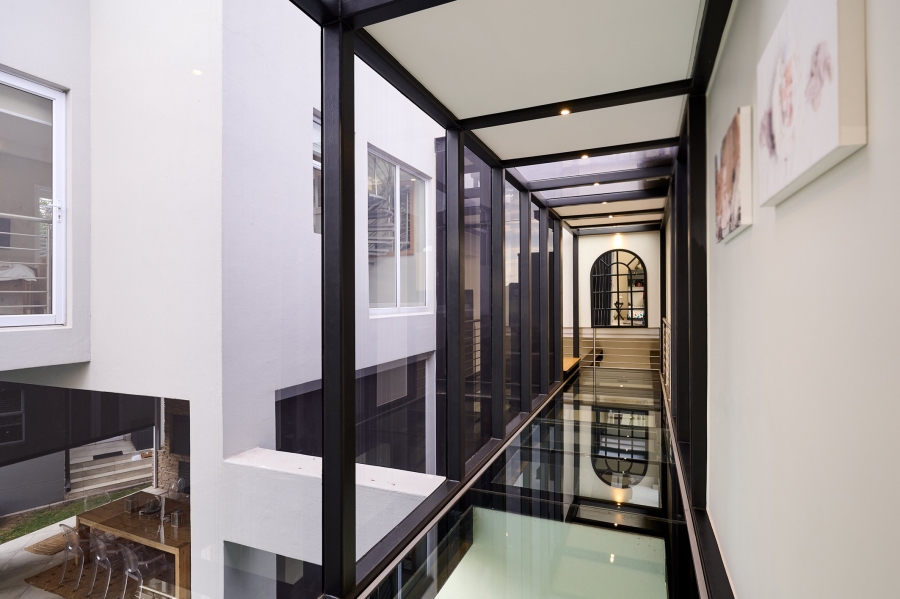 4 Bedroom Property for Sale in Waterfall Country Village Gauteng