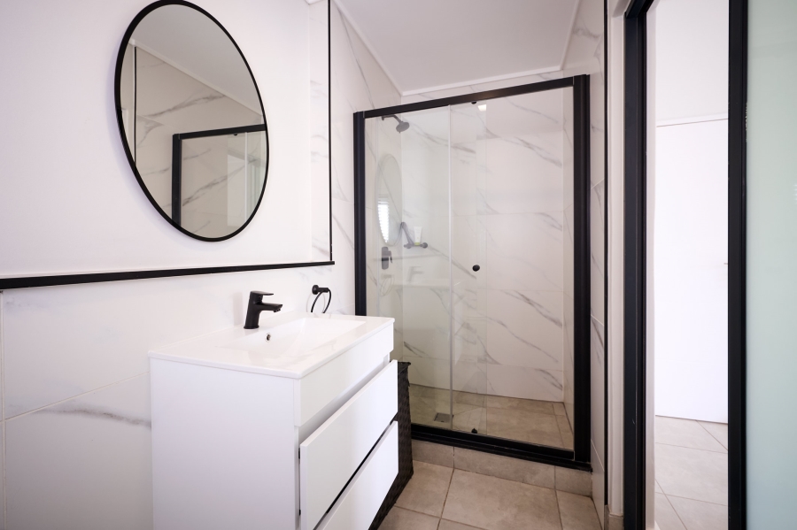 2 Bedroom Property for Sale in Waterfall Gauteng