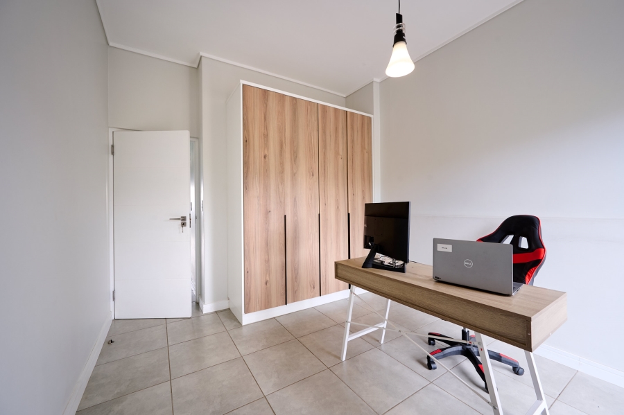 2 Bedroom Property for Sale in Waterfall Gauteng