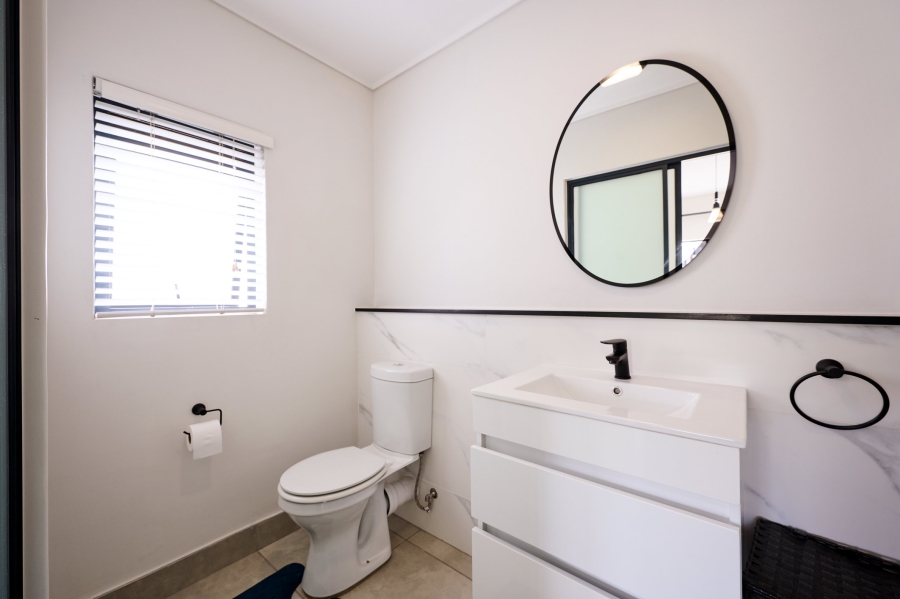 2 Bedroom Property for Sale in Waterfall Gauteng