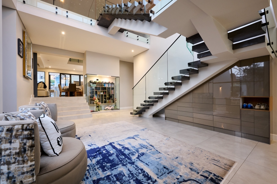 5 Bedroom Property for Sale in Waterfall Country Estate Gauteng