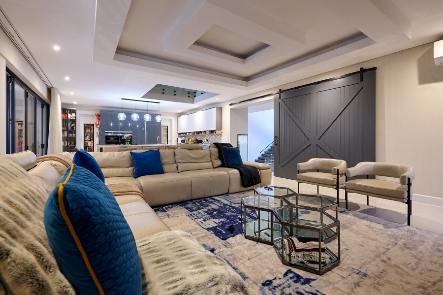 5 Bedroom Property for Sale in Waterfall Country Estate Gauteng