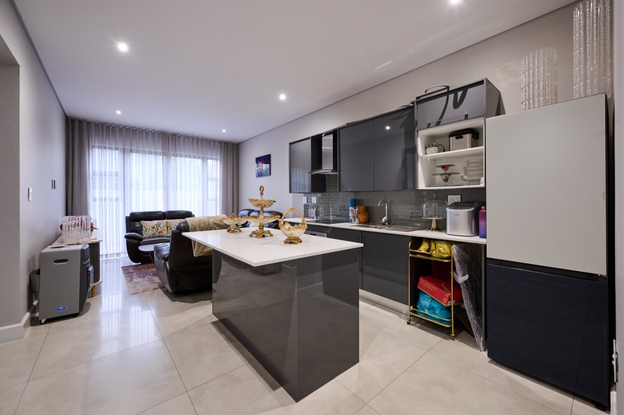 5 Bedroom Property for Sale in Waterfall Country Estate Gauteng