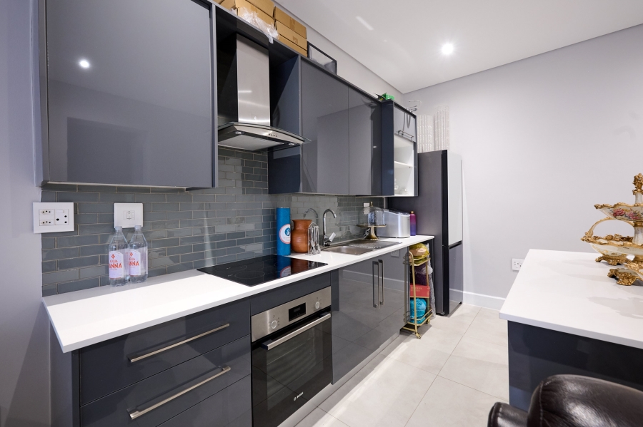 5 Bedroom Property for Sale in Waterfall Country Estate Gauteng