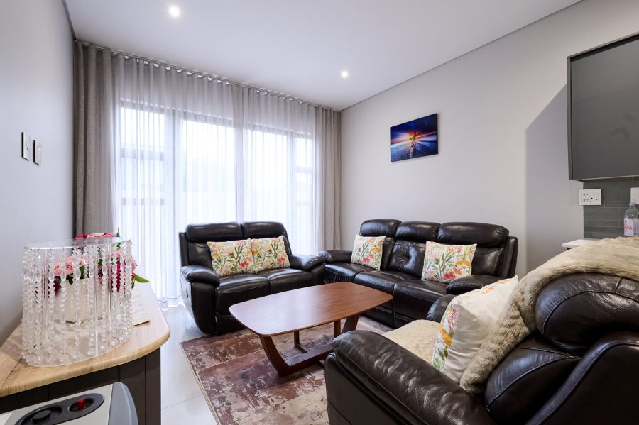 5 Bedroom Property for Sale in Waterfall Country Estate Gauteng