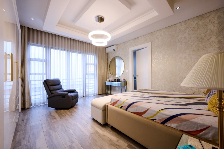 5 Bedroom Property for Sale in Waterfall Country Estate Gauteng