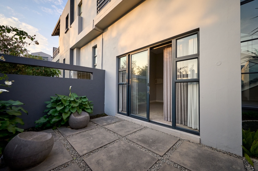 5 Bedroom Property for Sale in Waterfall Country Estate Gauteng