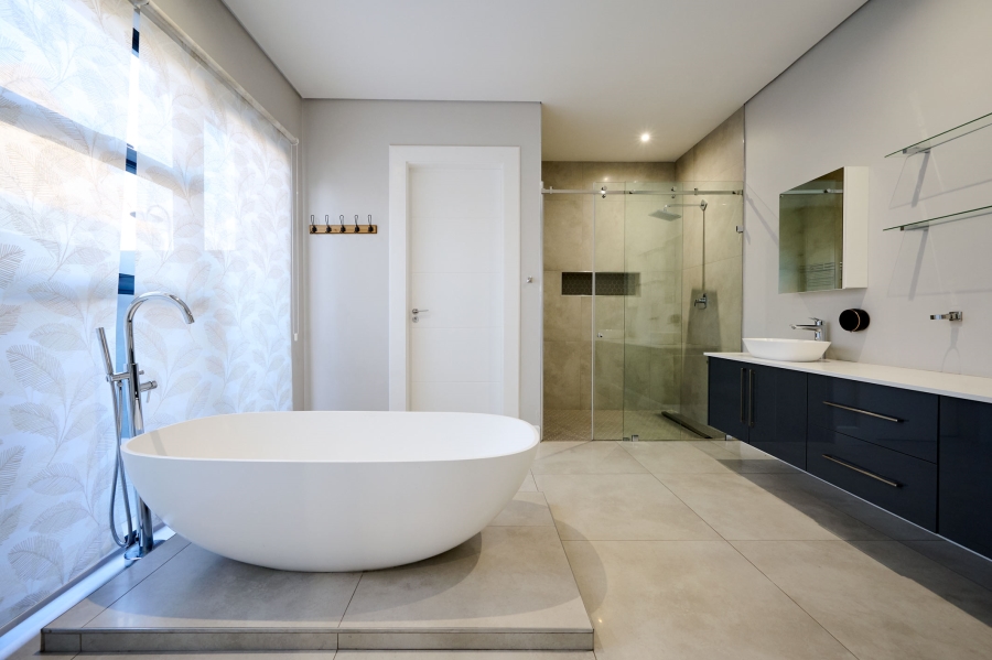 5 Bedroom Property for Sale in Waterfall Country Estate Gauteng