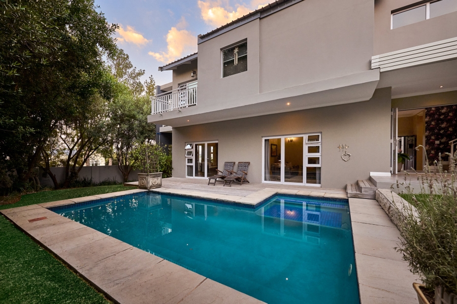 4 Bedroom Property for Sale in Waterfall Country Estate Gauteng