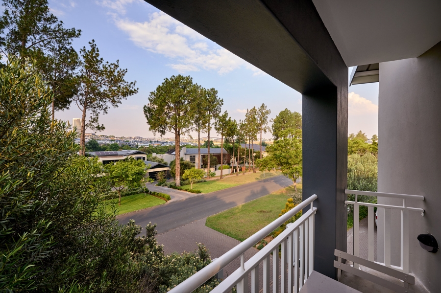 4 Bedroom Property for Sale in Waterfall Country Estate Gauteng