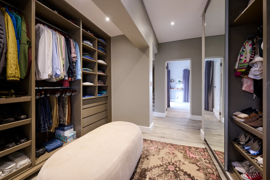 4 Bedroom Property for Sale in Waterfall Country Estate Gauteng