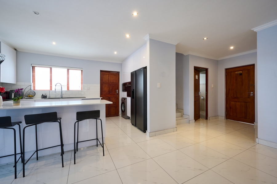 3 Bedroom Property for Sale in Carlswald North Estate Gauteng