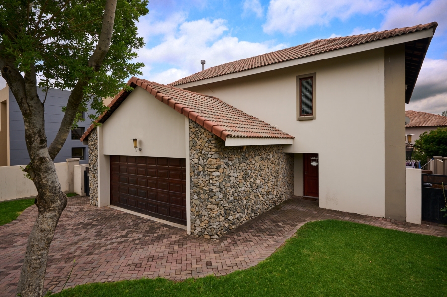 3 Bedroom Property for Sale in Carlswald North Estate Gauteng