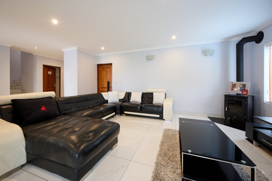 3 Bedroom Property for Sale in Carlswald North Estate Gauteng