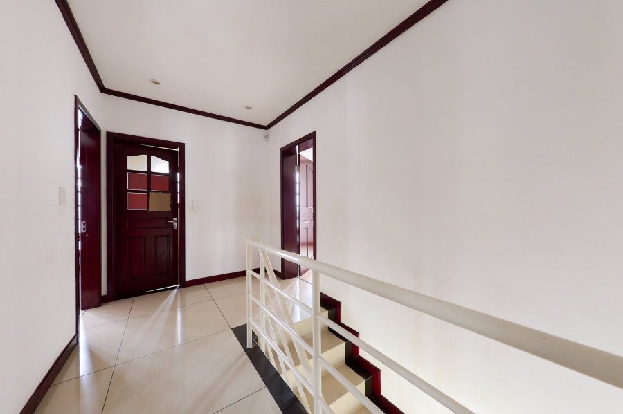 3 Bedroom Property for Sale in Erand Gardens Gauteng