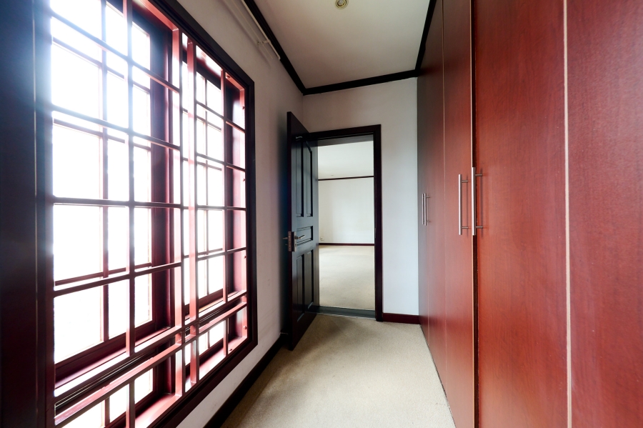 3 Bedroom Property for Sale in Erand Gardens Gauteng