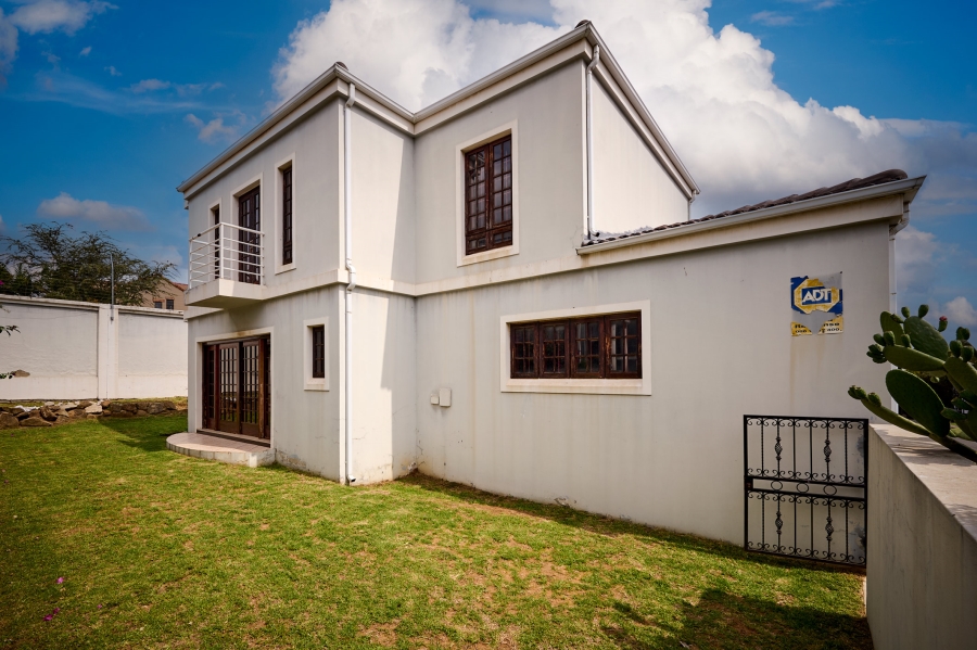3 Bedroom Property for Sale in Erand Gardens Gauteng