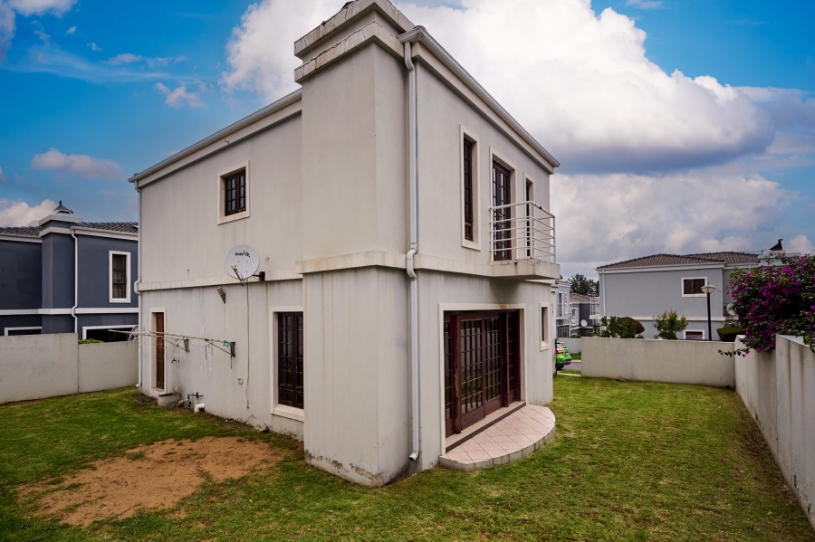 3 Bedroom Property for Sale in Erand Gardens Gauteng