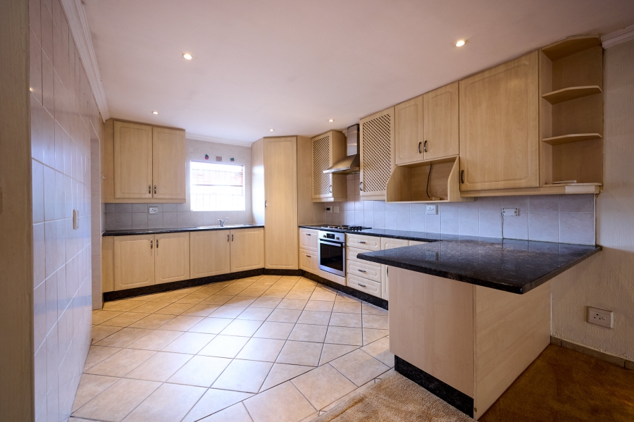 3 Bedroom Property for Sale in Halfway Gardens Gauteng