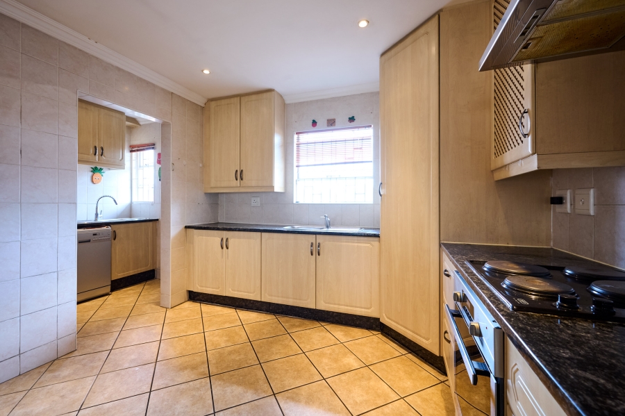 3 Bedroom Property for Sale in Halfway Gardens Gauteng