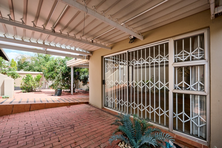 3 Bedroom Property for Sale in Halfway Gardens Gauteng