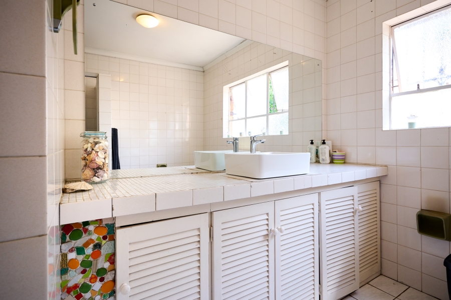 4 Bedroom Property for Sale in Vorna Valley Gauteng