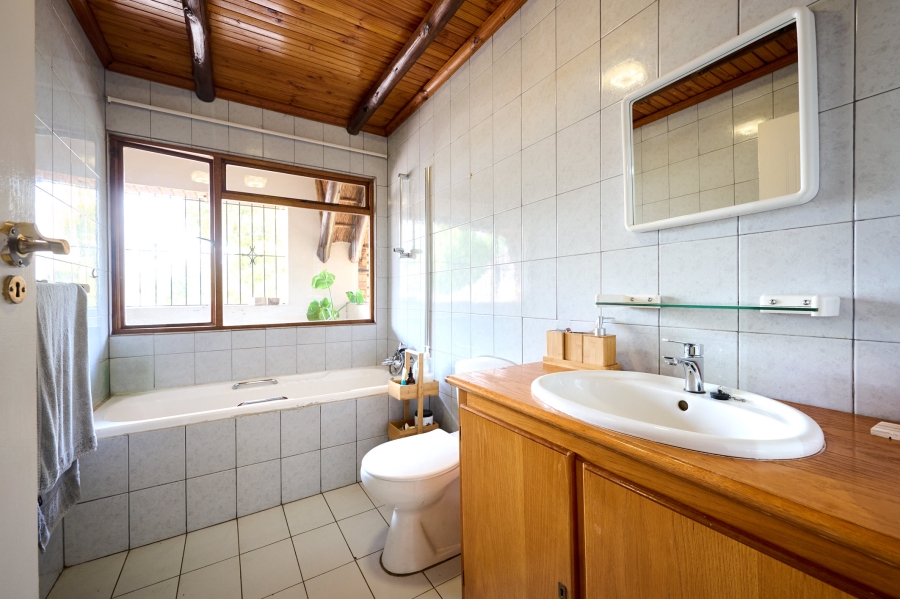 4 Bedroom Property for Sale in Vorna Valley Gauteng
