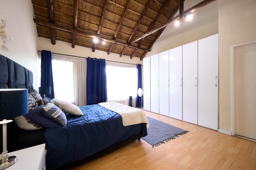 4 Bedroom Property for Sale in Vorna Valley Gauteng