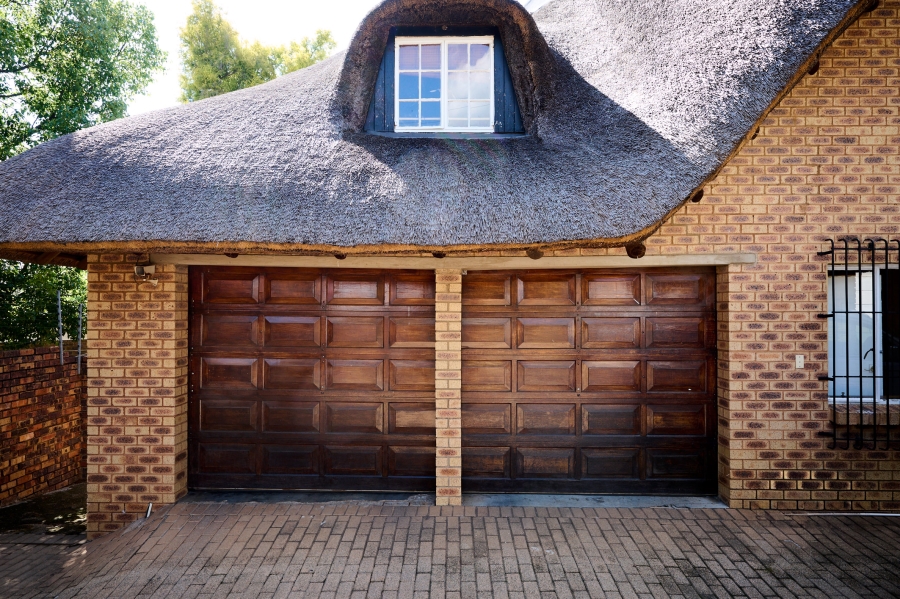 4 Bedroom Property for Sale in Vorna Valley Gauteng