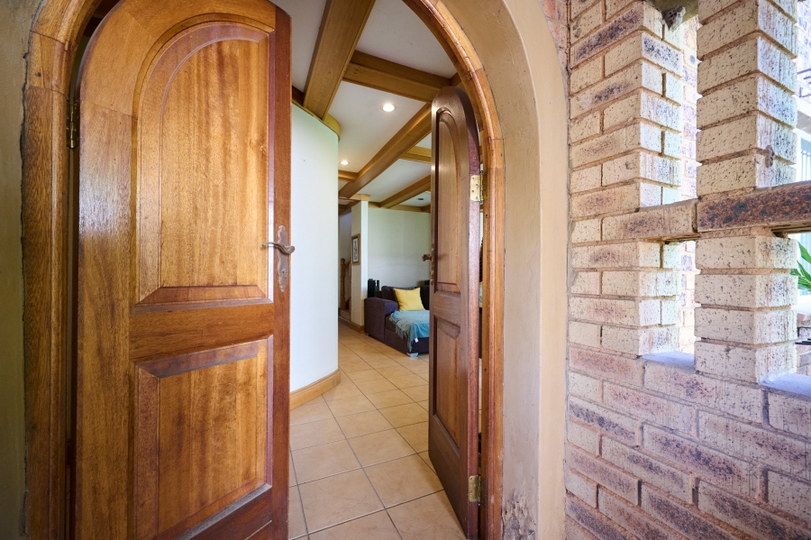 4 Bedroom Property for Sale in Vorna Valley Gauteng