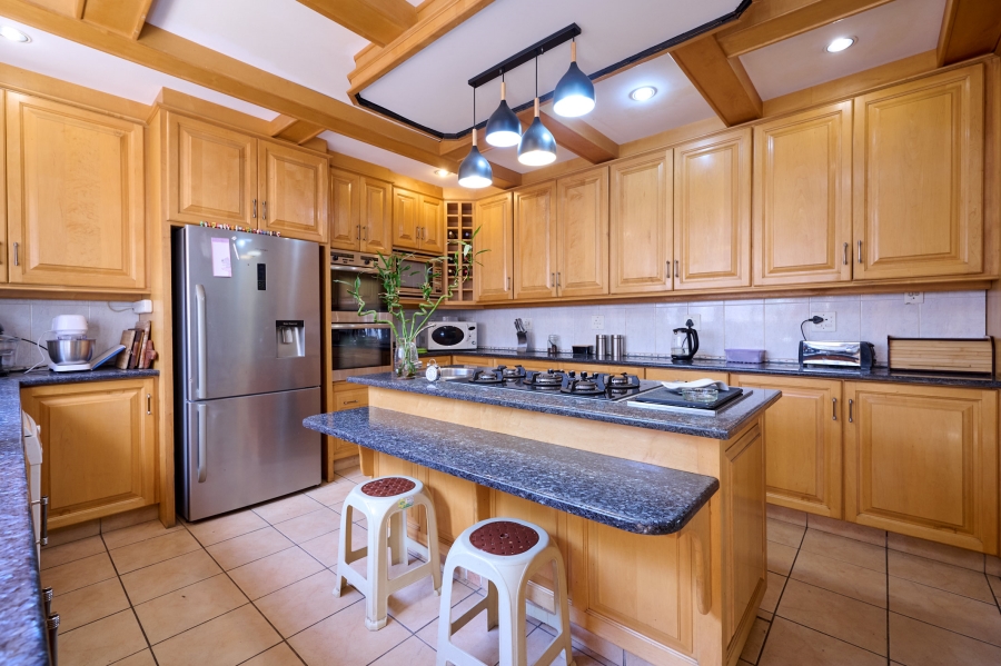 4 Bedroom Property for Sale in Vorna Valley Gauteng