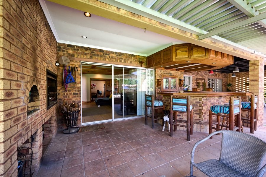 4 Bedroom Property for Sale in Vorna Valley Gauteng