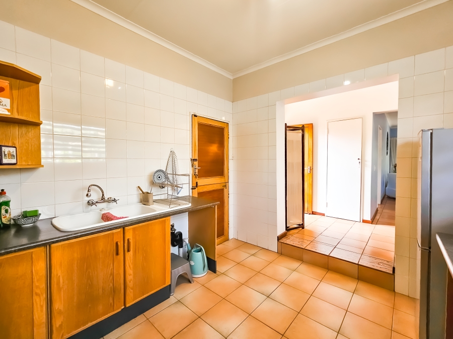 To Let 2 Bedroom Property for Rent in Garsfontein Gauteng