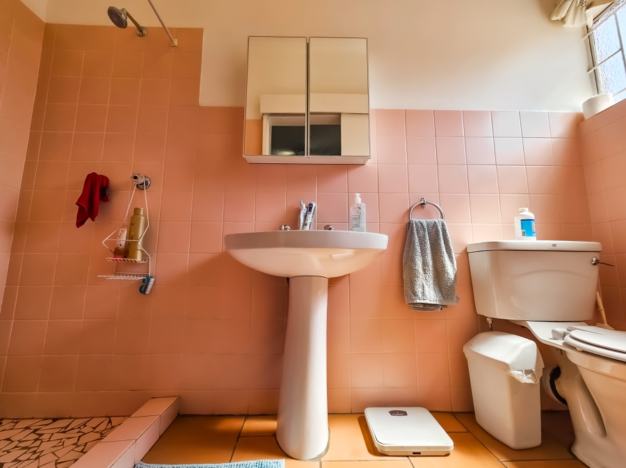 To Let 2 Bedroom Property for Rent in Garsfontein Gauteng