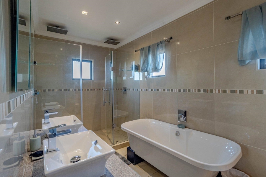 4 Bedroom Property for Sale in Country View Estate Gauteng
