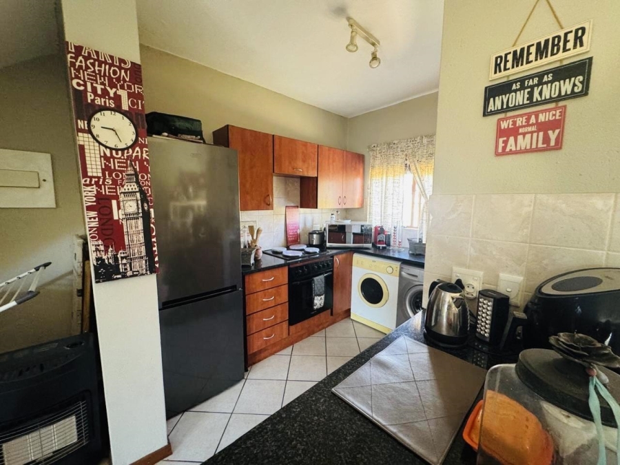 2 Bedroom Property for Sale in Country View Estate Gauteng