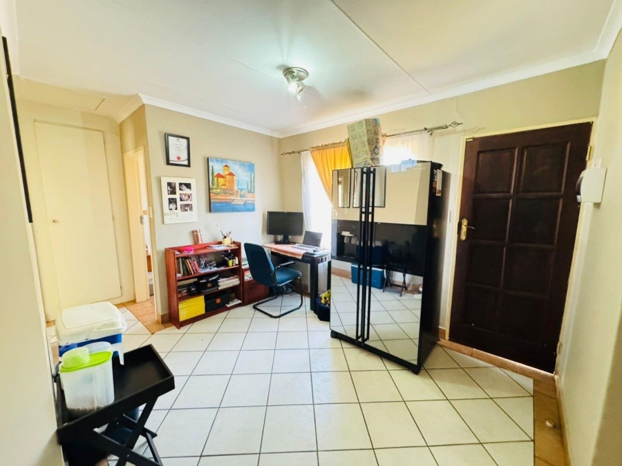 2 Bedroom Property for Sale in Equestria Gauteng