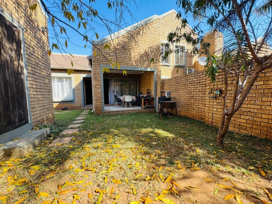 2 Bedroom Property for Sale in Equestria Gauteng