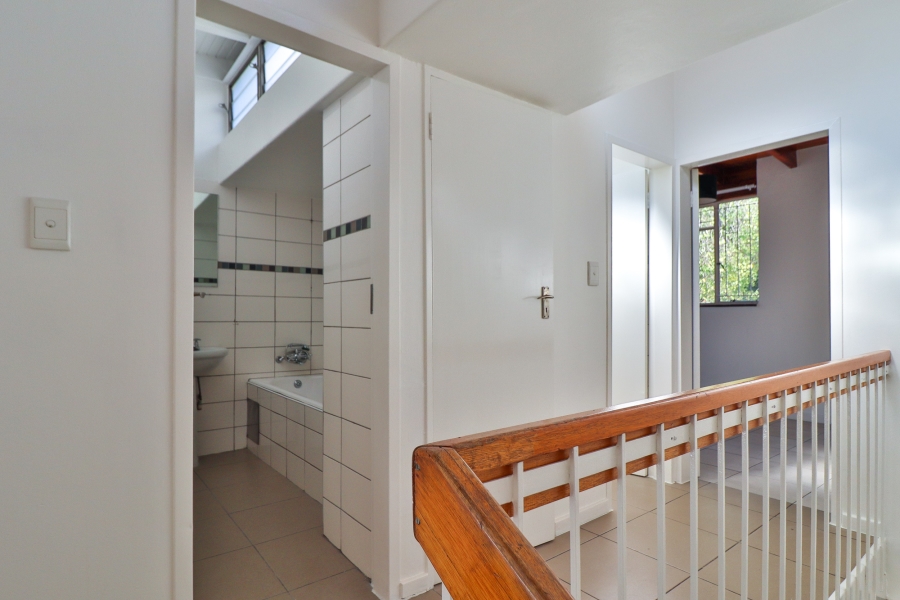 2 Bedroom Property for Sale in Queenswood Gauteng
