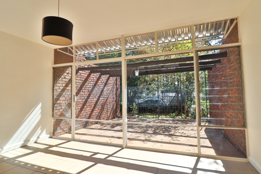 2 Bedroom Property for Sale in Queenswood Gauteng