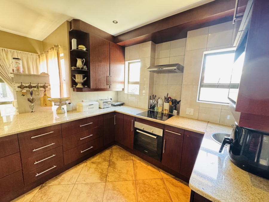 3 Bedroom Property for Sale in Mooikloof Gauteng