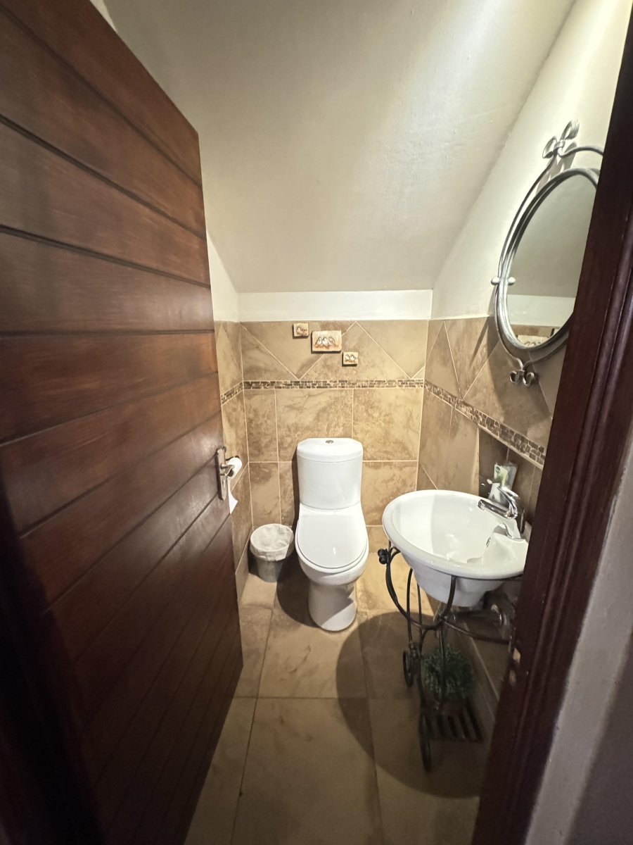 3 Bedroom Property for Sale in Mooikloof Gauteng