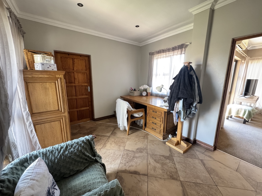 3 Bedroom Property for Sale in Mooikloof Gauteng
