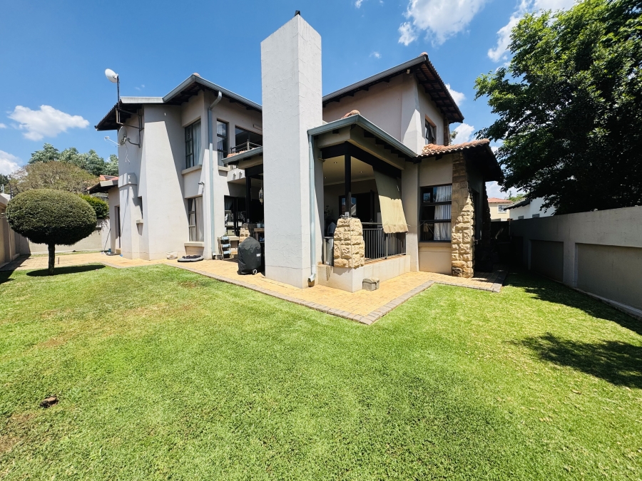 3 Bedroom Property for Sale in Mooikloof Gauteng