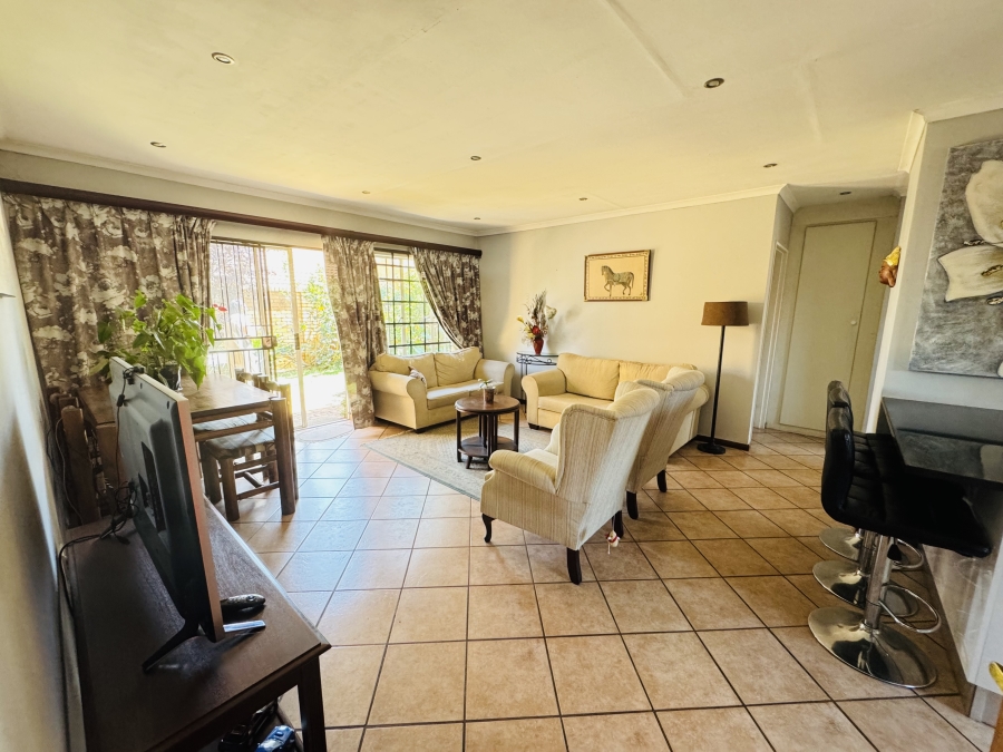 2 Bedroom Property for Sale in Elardus Park Gauteng