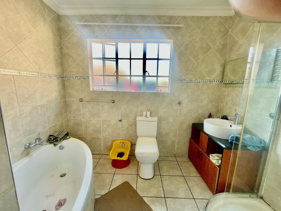 To Let 3 Bedroom Property for Rent in Modder East Gauteng